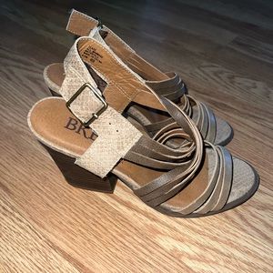 BKE Sole heels Size 7